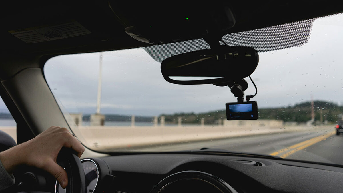 Bild zu “Dashcams im Auto: Nutzung nur mit Einschränkung”