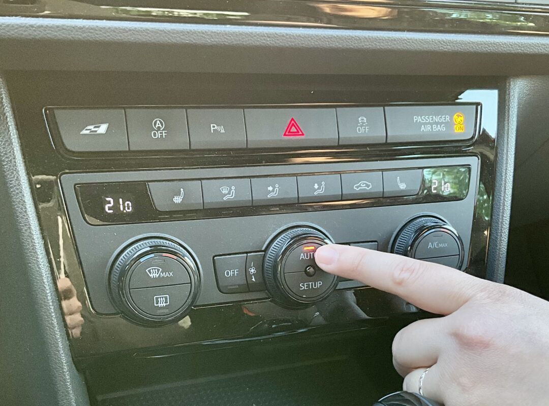 Bild zu “Sicher unterwegs bei Sommerhitze – So bleibt Ihr Fahrzeug im Sommer angenehm kühl”